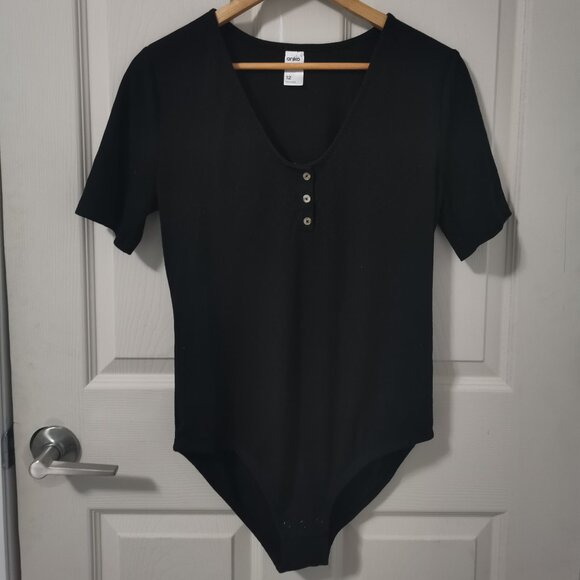 Black Short-Sleeve Bodysuit - Picture 1 of 7